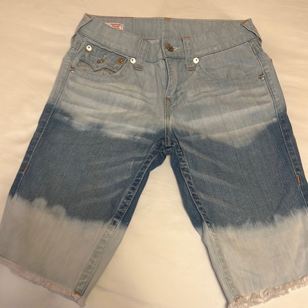 True Religion relaxed straight Ricky style Jean shorts